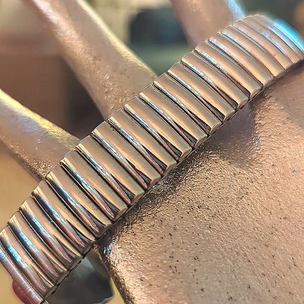 Persona expansion bracelet watch - Picture 2 of 3